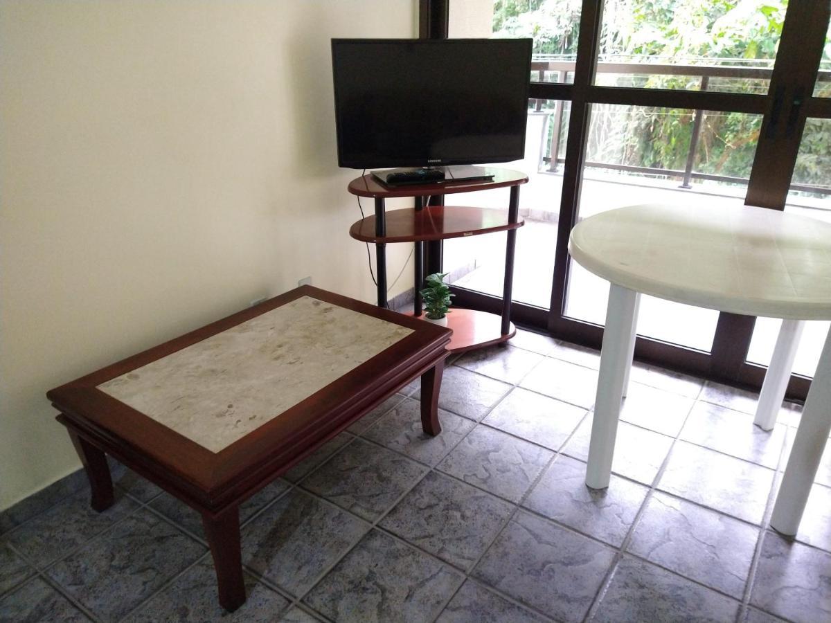 Ubatuba - Praia Grande - 2 Quadras Da Praia 외부 사진